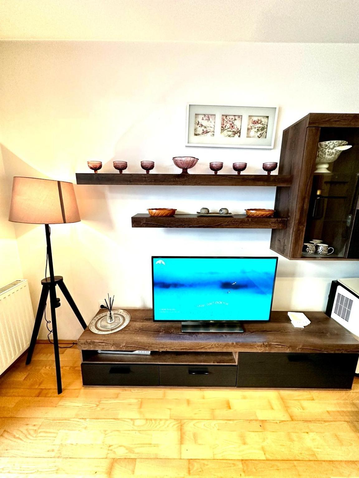 City Center Apartment With Balcony Budapest Exteriör bild